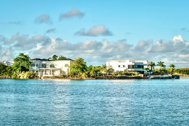 Residencial Lagos del Sol