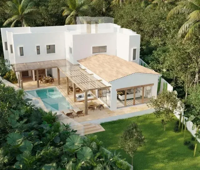CASA CON ALBERCA FRENTE A LAGO