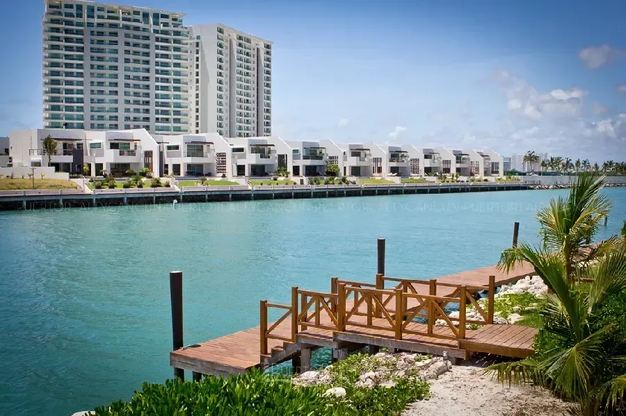 Novo Cancún - 1