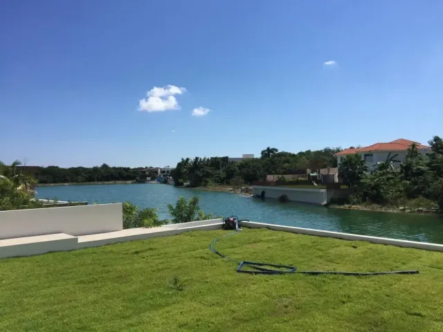 CASA FRENTE A LAGO EN VENTA LAGOS DEL SOL